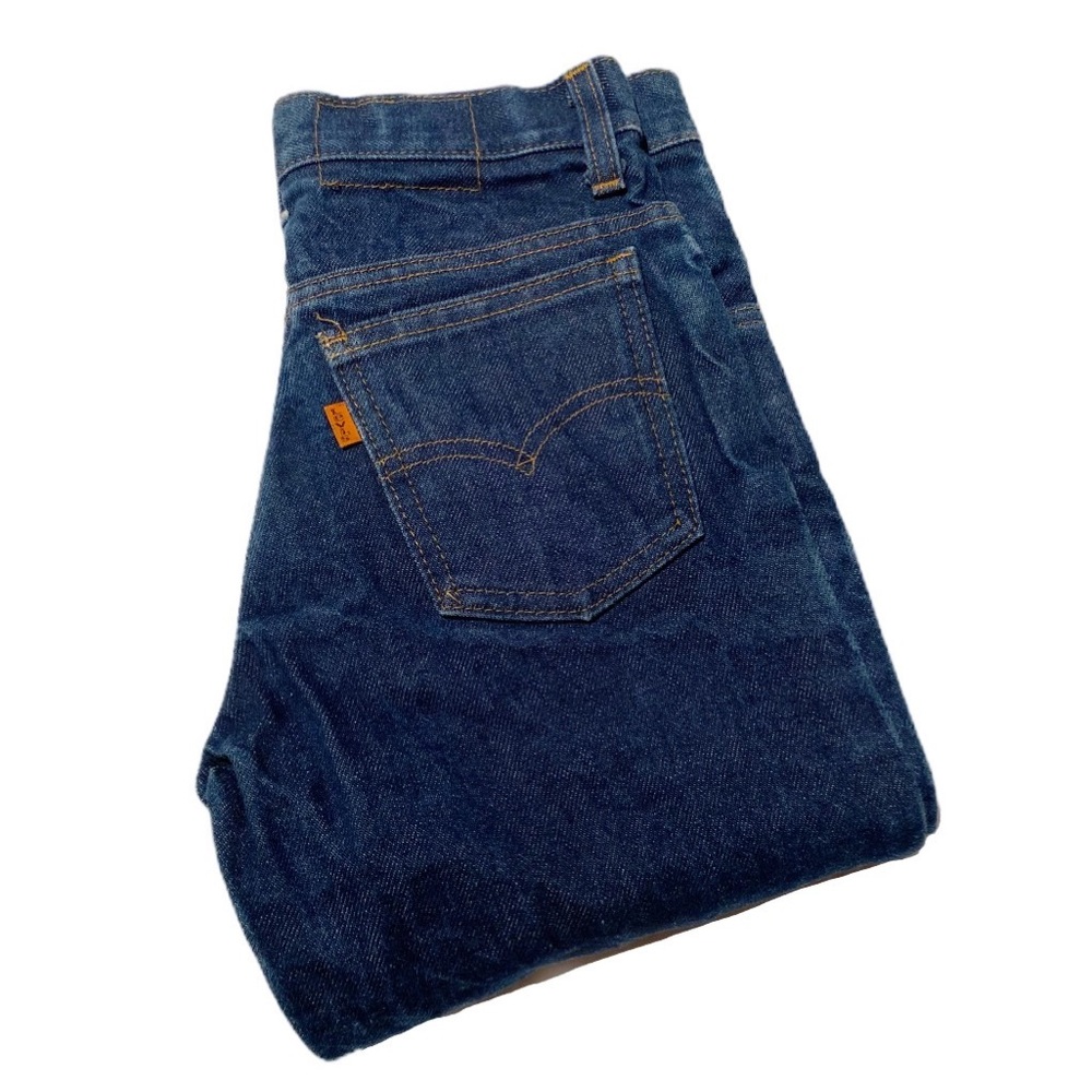 Orange Tab Levi’s 🍊